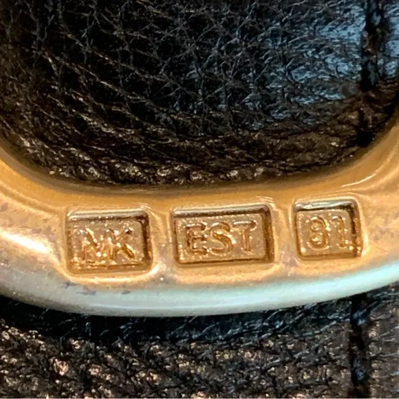 MICHAEL KORS Hudson Downtown Purse Tote Hobo Shoulder Bag Black with Gold - Picture 5 of 16